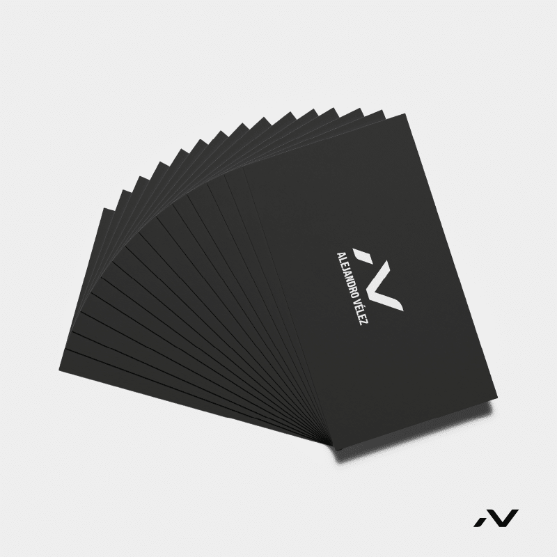 aplicación gráfica en tarjeta alejo vélez, diseño de identidad visual por daniel londoño